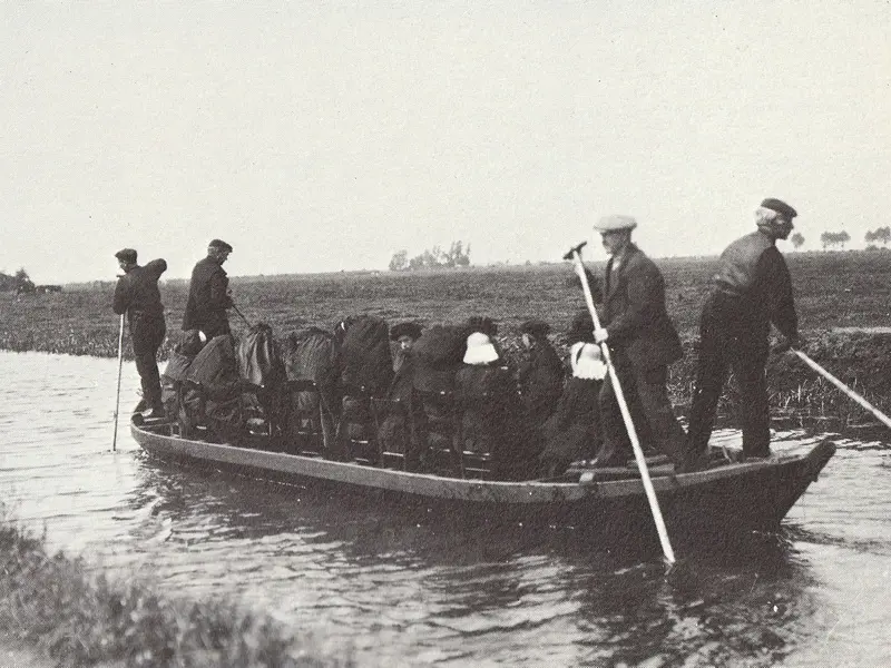 Begrafenis in de Cornelisgracht. 