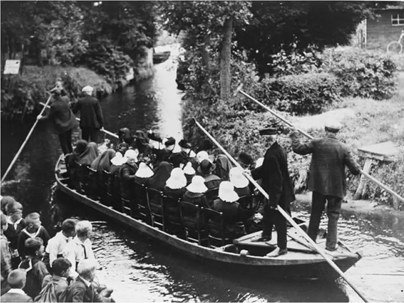 Afslag Dorpsgracht naar Cornelisgracht.