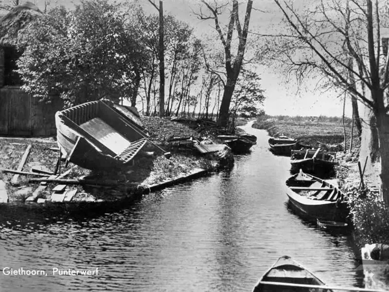 Giethoorn punterwerf.